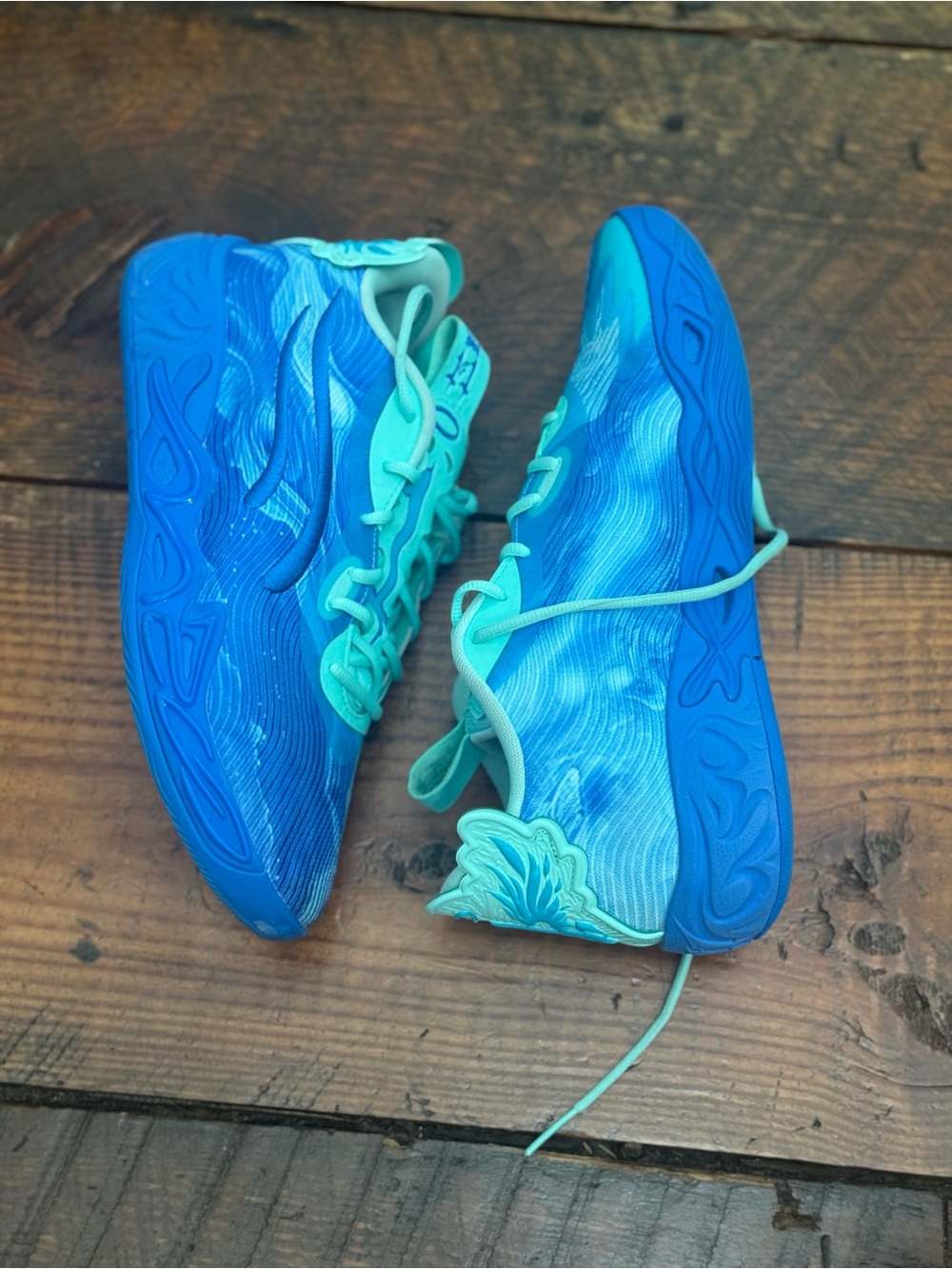 Puma Blue & Teal Basketball  Size 10 - Picture 3 of 6